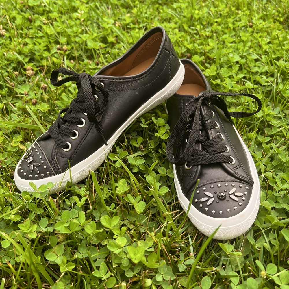 COACH | Elle - black and white - leather - low top - sneakers (SIZE 6)